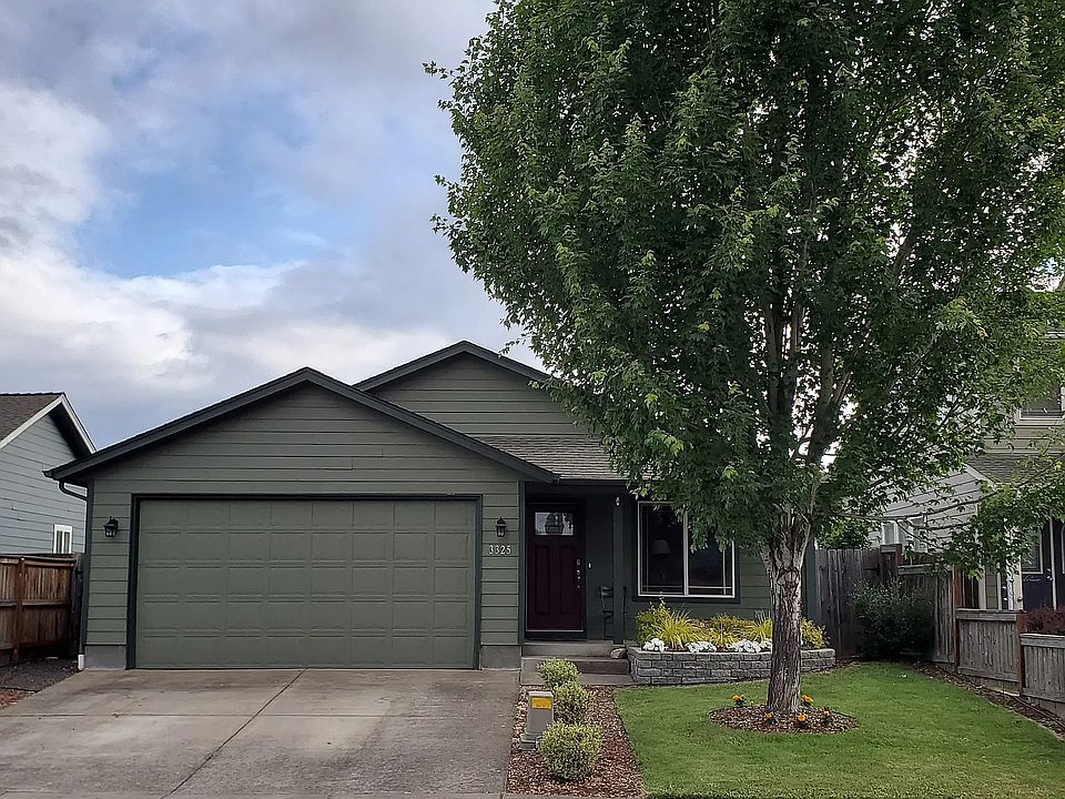 1st image of 3325 22nd Ave SE