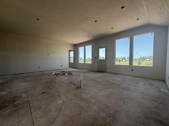 3rd image of 439 Pebblestone Street