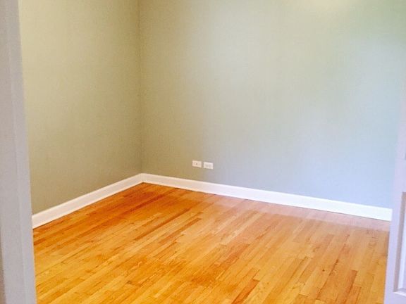 5th image of 3700 N Kildare Ave #2