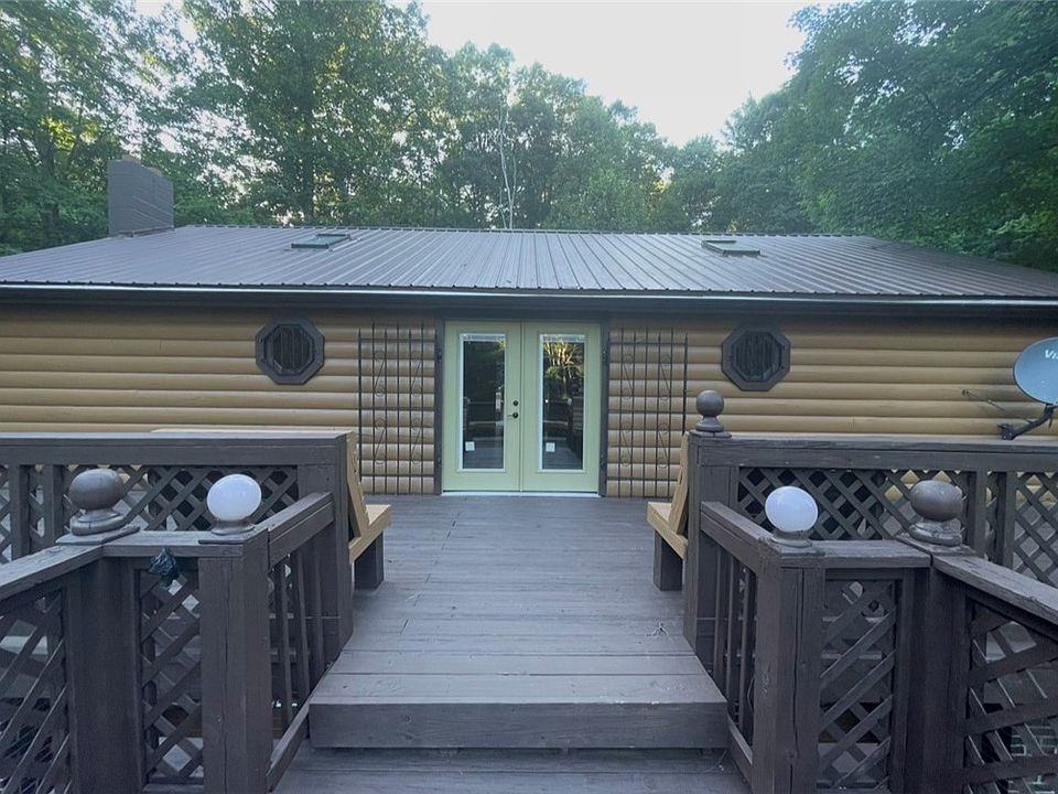 1st image of 323 Dinner Bell Ohiopyle Rd
