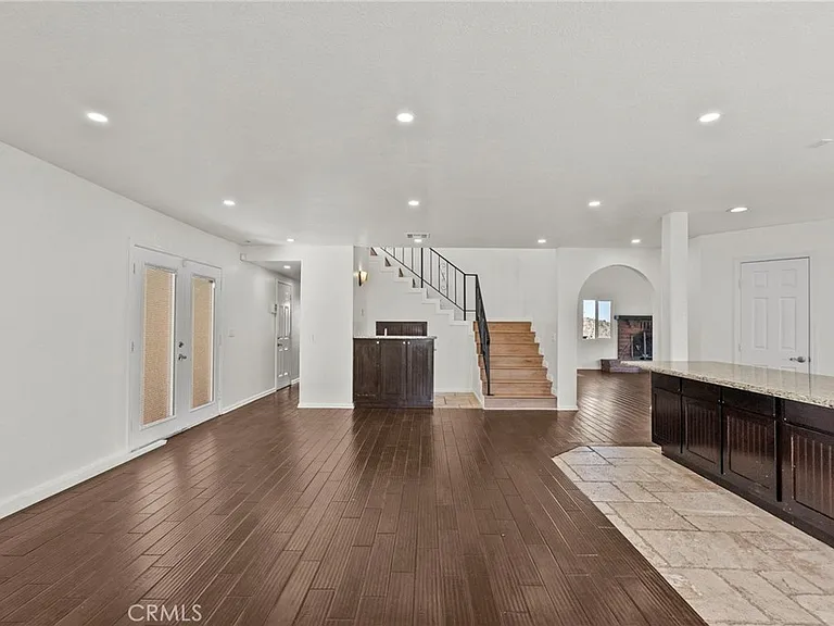 1138 Lakeview Dr — Photo 25