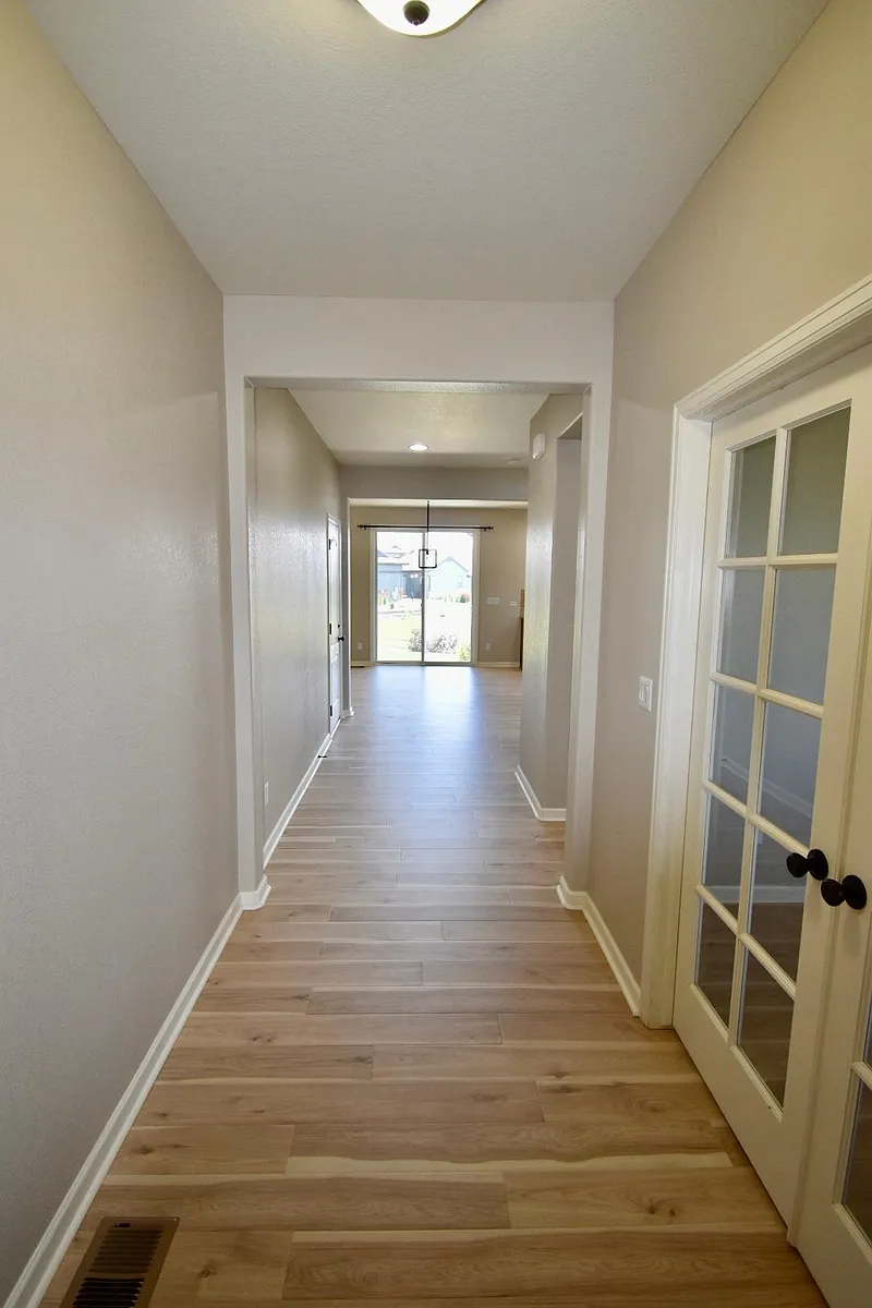 Building Photo - 610 Meadowleaf Ln