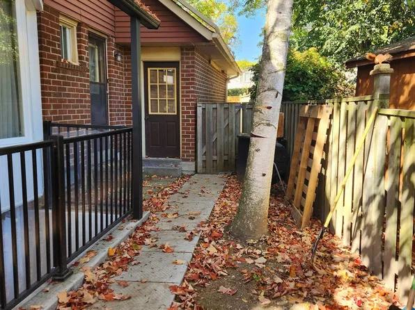 23 Hartsville Ave #Basement, Toronto, ON M1C 3K3