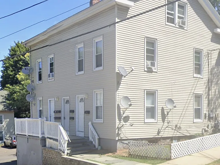 50 Olive St #2N — Photo 1