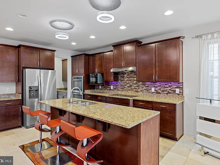 1116 Autumn Brook Ave — Photo 17