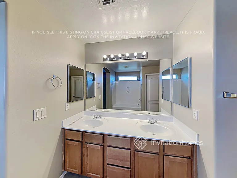 9042 W Toronto Way — Photo 15
