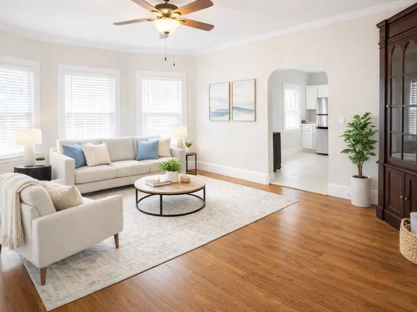 67 Cleverly Ct, Quincy, MA 02169