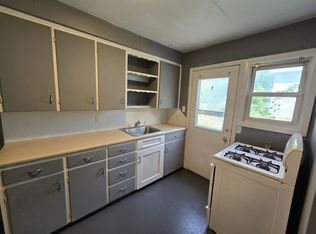 221 Madison St, Waterloo, IA 50703