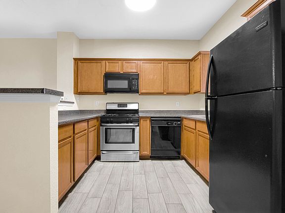 2nd image of 3150 N Yarbrough Dr