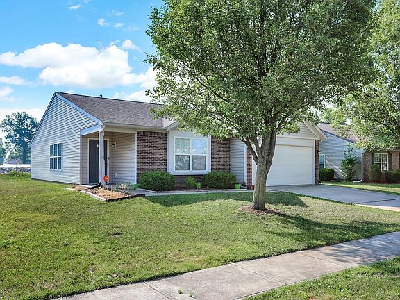 3rd image of 7155 Bobcat Trail Dr
