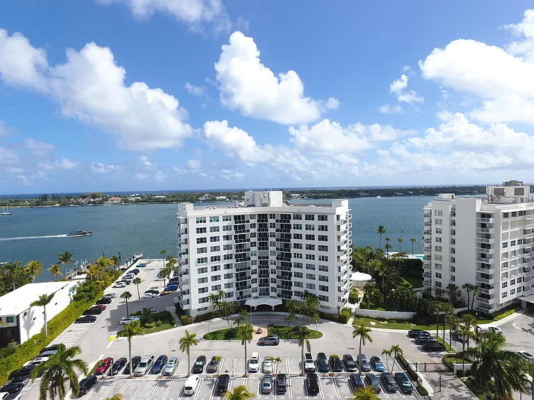 2800 N Flagler Dr #211 — Photo 3