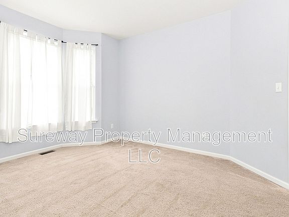 5th image of 13 Grist Mill Ct