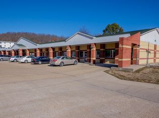 701-725 Broadway St, waynesville, MO 65583
