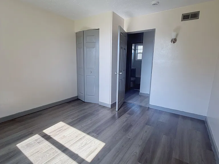 100 Ledgecrest Ave #98 — Photo 7