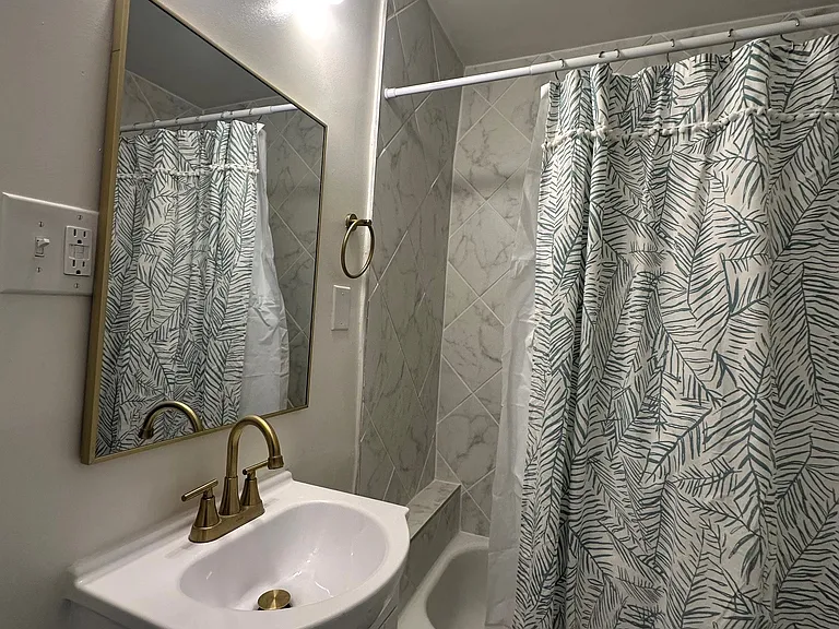 3203 Ellwood Ave #A — Photo 11