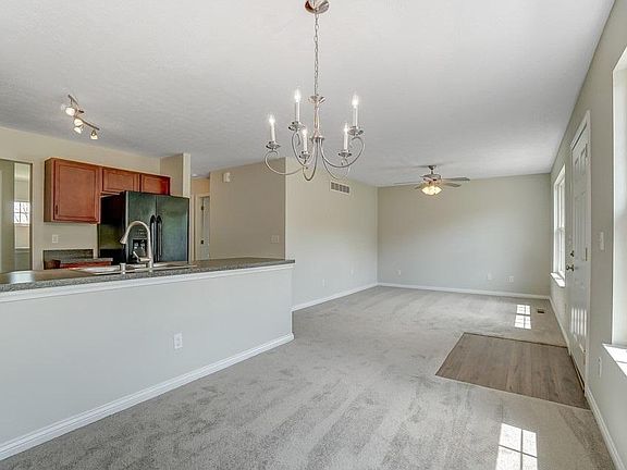3rd image of 10308 Stonewall Ct