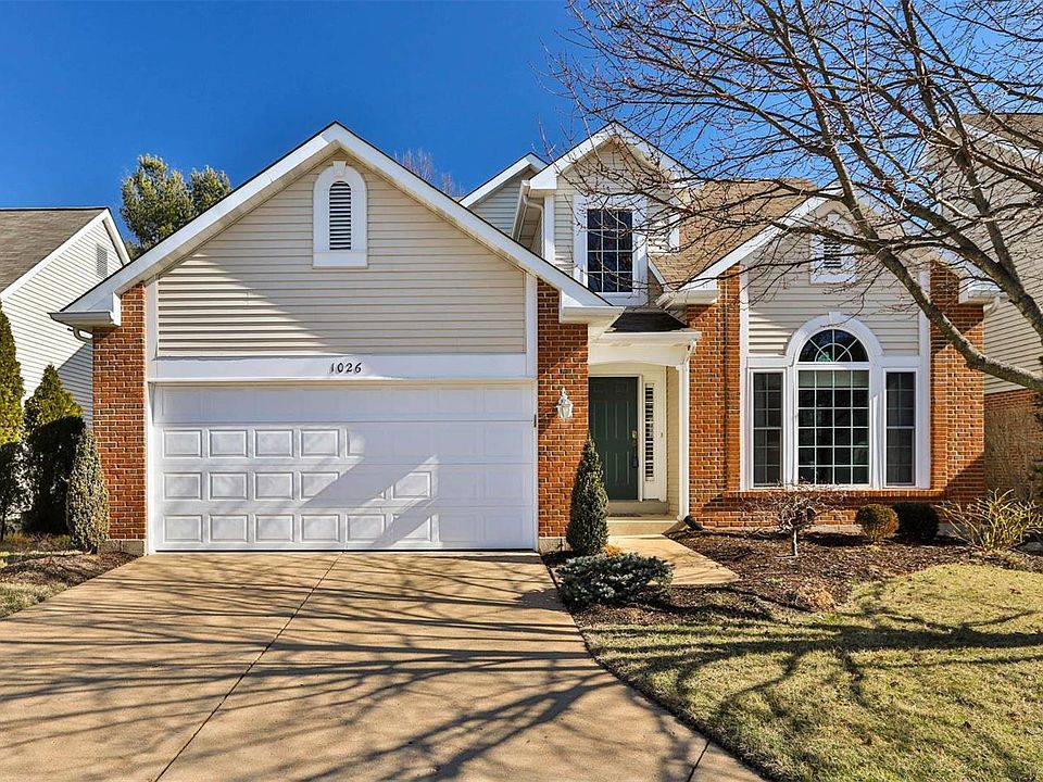 1st image of 1026 Cambridge Way Dr