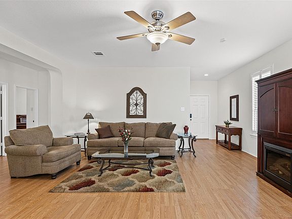 4th image of 2112 Conn Creek Rd