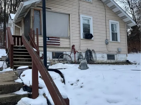 2713 13th Ave, Beaver Falls, PA 15010