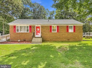 411 Linden Ln, La Plata, MD 20646
