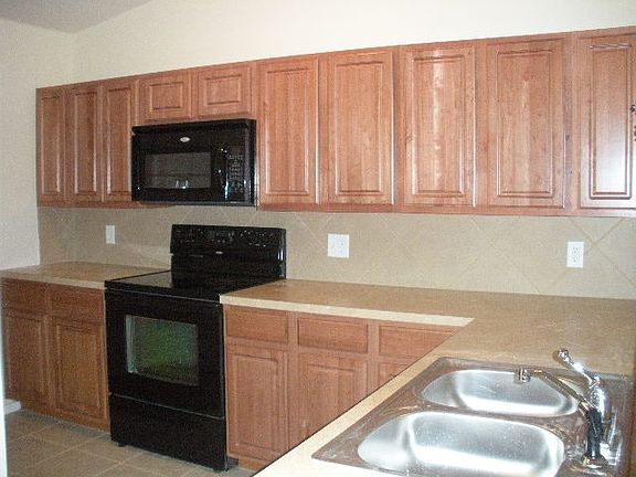 3rd image of 1805 NW 145th St