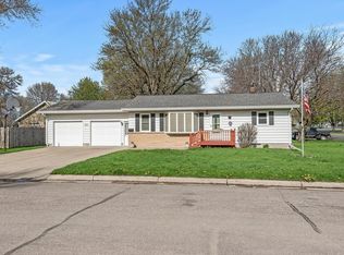 305 8th Ave NW, Arlington, MN 55307
