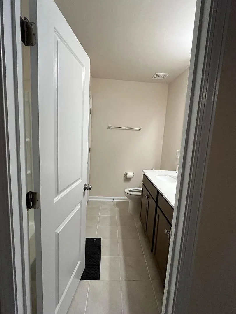 Room in 3 Bedroom Home at Preveza Pl — Photo 3