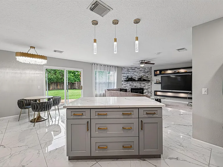 21202 Barker Canyon Ln — Photo 23