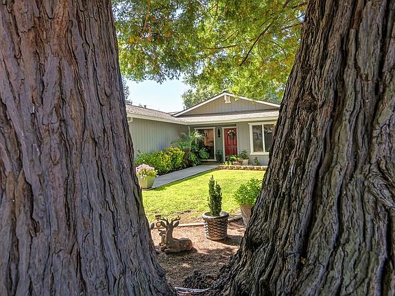 3rd image of 5112 Kovanda Ave