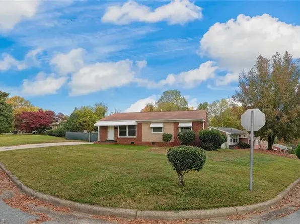 1805 Curry St, Greensboro, NC 27406
