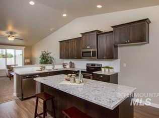 2359 E Cougar Creek St, Meridian, ID 83646