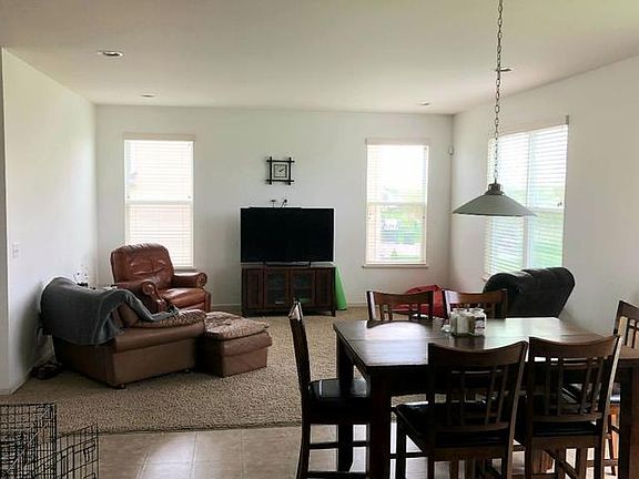 3rd image of 3542 Ayres Dr