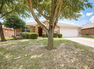 2121 Rose May Dr, Forney, TX 75126