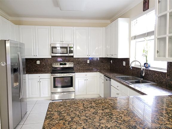 4th image of 1590 NW 170th Ave