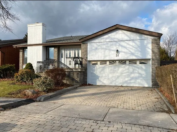 51 Chiefswood Sq, Toronto, ON M1W 3A9