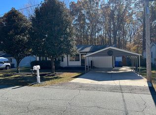 204 Paris View Dr, Travelers Rest, SC 29690