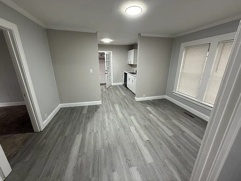 310 Pineview St — Photo 5