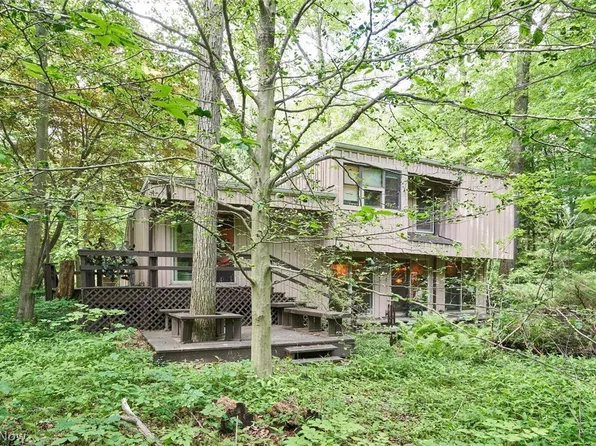 2680 Stubbins Rd, Brecksville, OH 44141