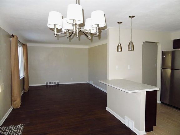 5th image of 3007 Park Dr