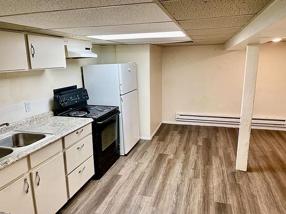 4th image of 138 7th St APT 11