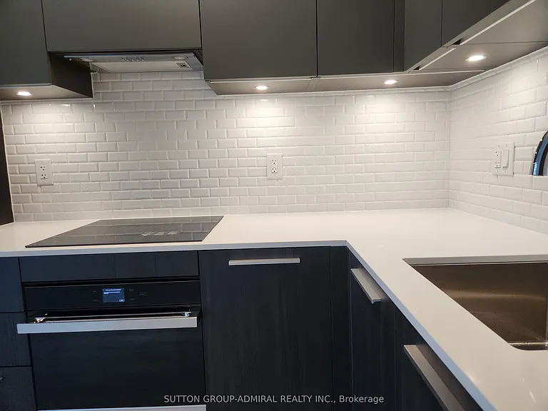 65 Broadway Ave #320 — Photo 6