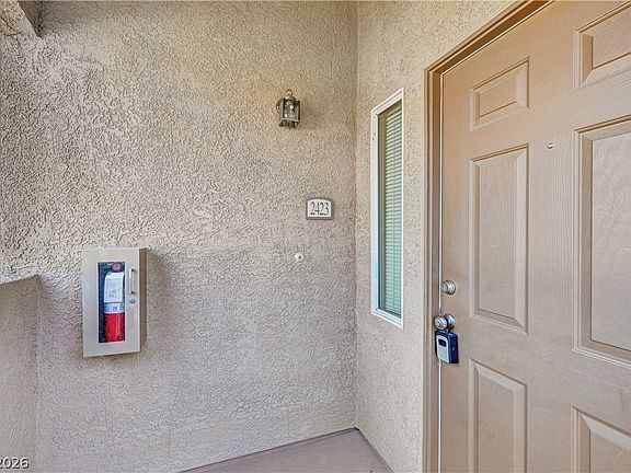 3rd image of 2305 W Horizon Ridge Pkwy APT 2423