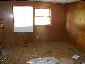 5th image of 2219 3rd St E
