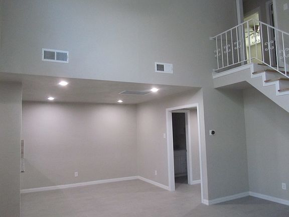 5th image of 119 N Cottonwood Dr