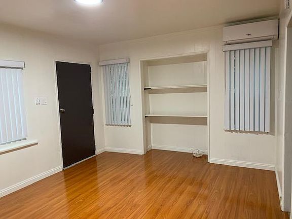 2nd image of 312 N Baltimore Ave