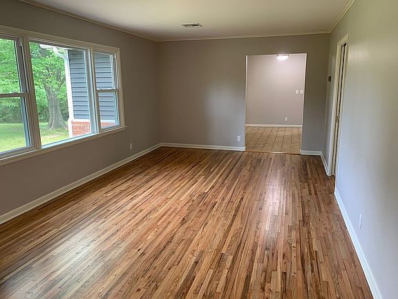 New vinyl windows throughout