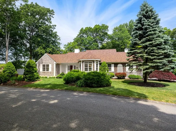 21 Juniper Ridge Ln #21, Dartmouth, MA 02748