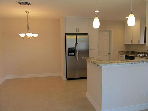 5th image of 316 Shamrock Blvd