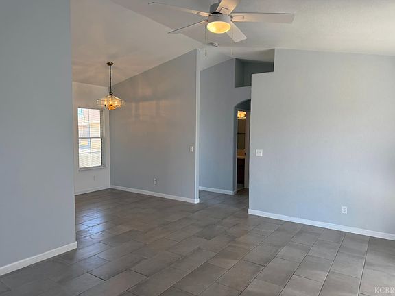 3rd image of 741 Madrid Ct