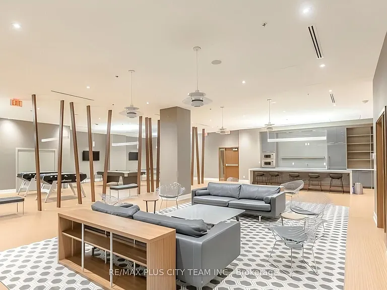 111 Saint Clair Ave W #902 — Photo 25